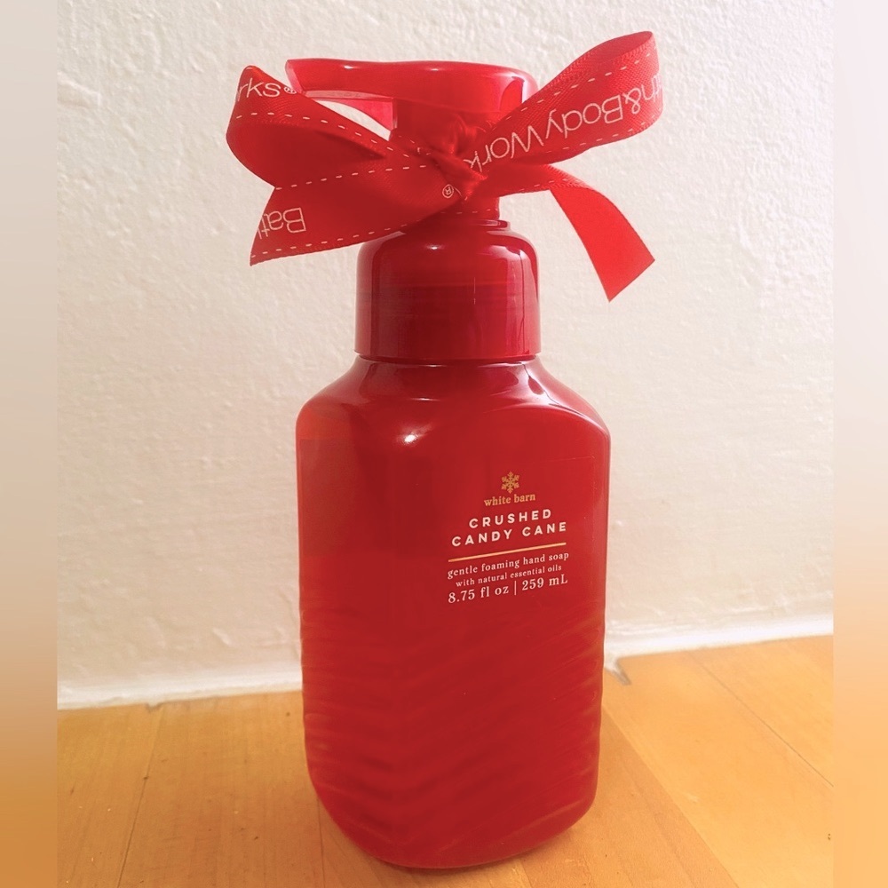 NWOT "CRUSHED CANDY CANE" Soap by Bed Bath & Beyond